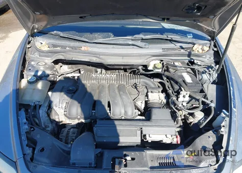 2009 Volvo S40 2.4I z USA, uszkodzony, nr VIN YV1MS38299246352